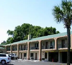 Americas Value Inn-savannah Motel